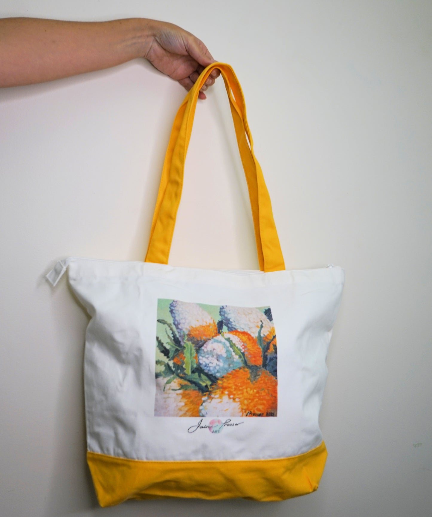 BUNCH OF BANKSIA FLOWERS - ART TOTE BAG