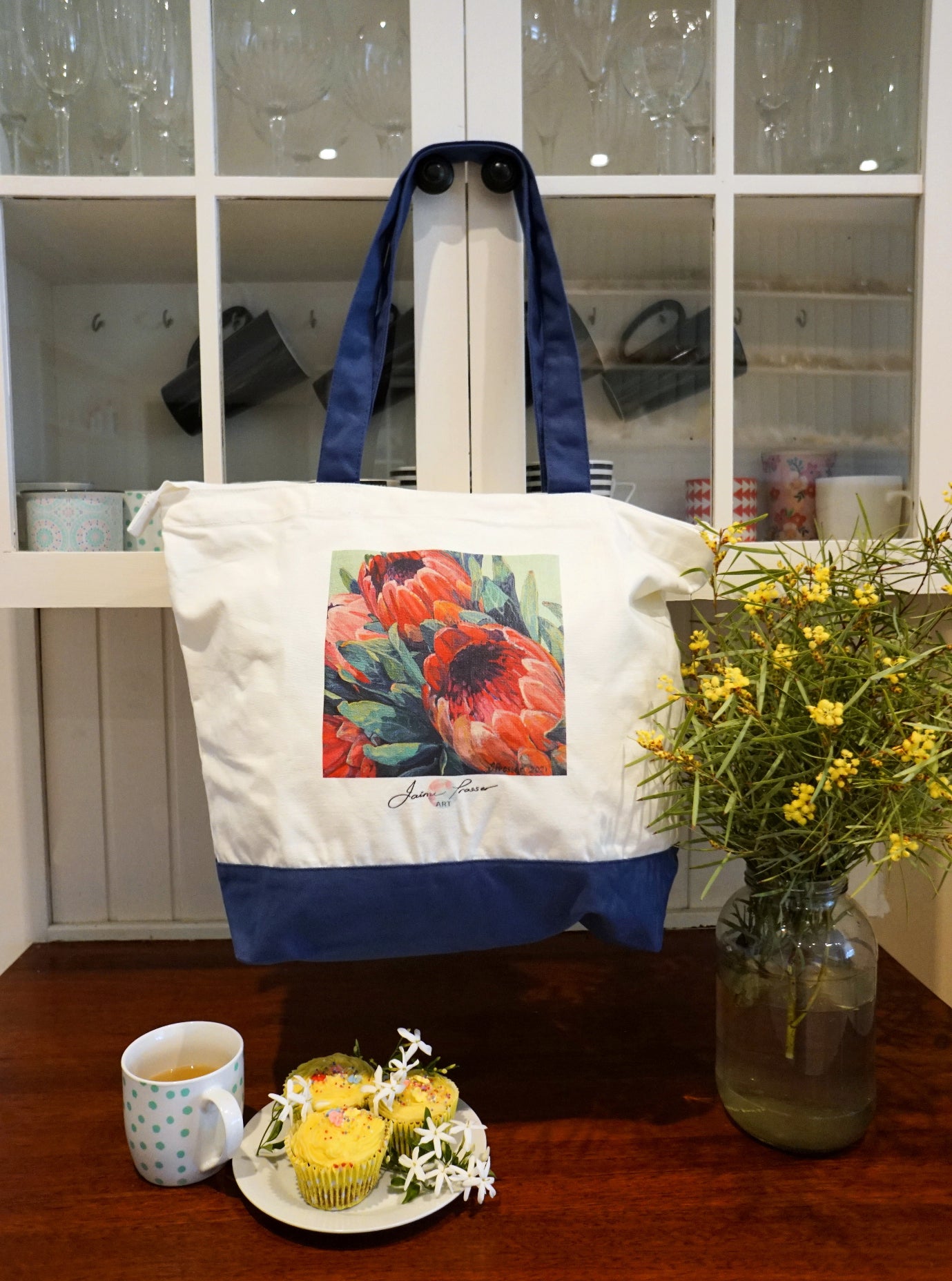RED & PINK PROTEA FLOWERS - ART TOTE BAG